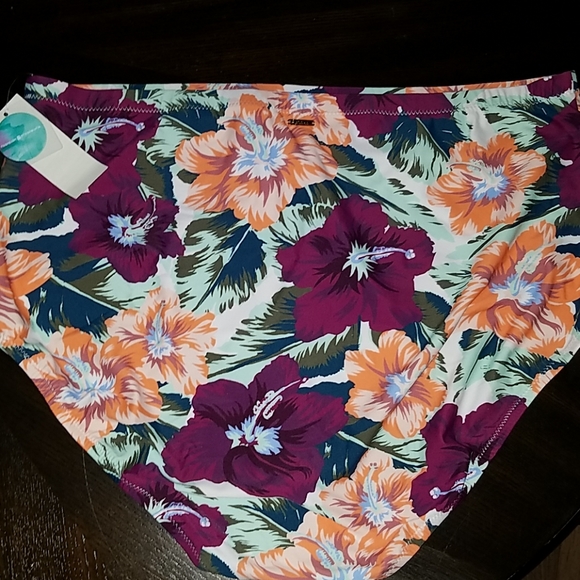 Raisins Plus size 24W multi color swim bottom - Picture 2 of 4